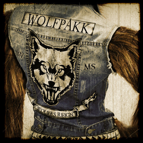 WOLVES REIGN - CD