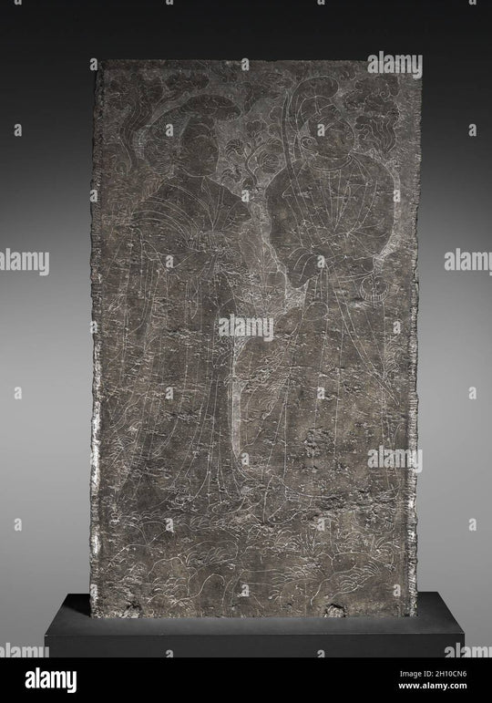 7  FIGURE WITH SARCOPHAGUS - MUMMY